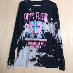 Pink Floyd long sleeve tee shirt. Size large